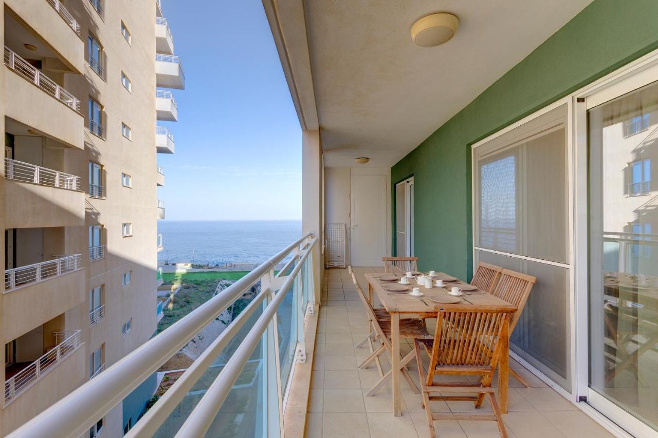 Luxury Apt W/ Side Seaviews And Pool, Top Location Sliema Dış mekan fotoğraf
