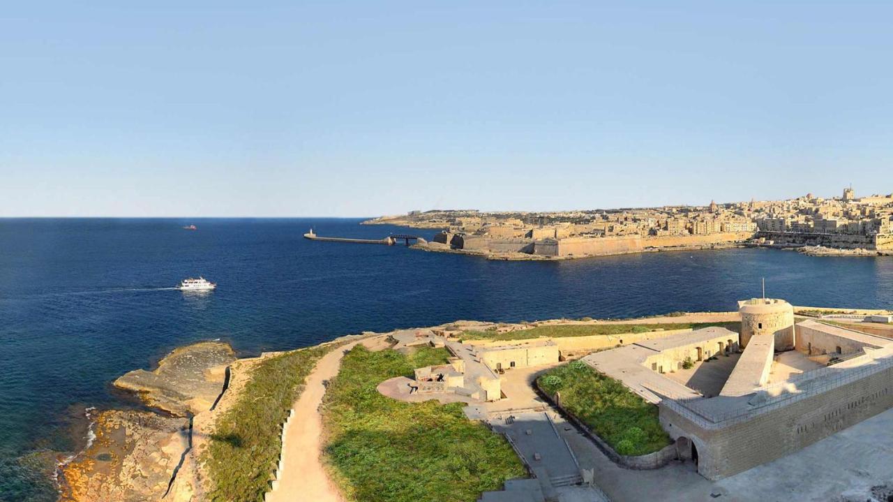 Luxury Apt W/ Side Seaviews And Pool, Top Location Sliema Dış mekan fotoğraf